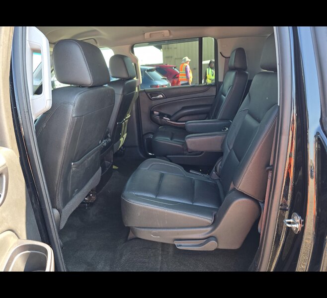 2017 Chevrolet Suburban LT - Photo 18 - San Diego, CA 92154