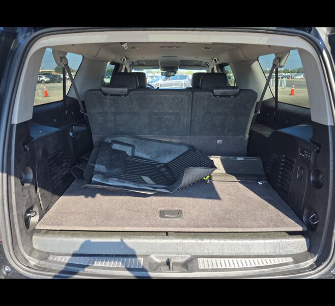 2017 Chevrolet Suburban LT - Photo 21 - San Diego, CA 92154