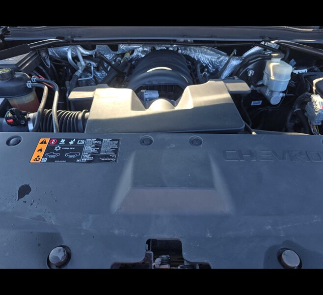 2017 Chevrolet Suburban LT - Photo 20 - San Diego, CA 92154