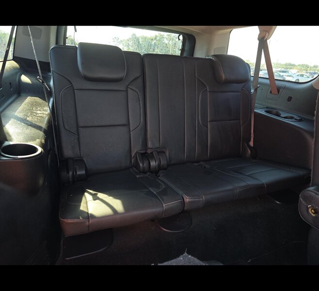 2017 Chevrolet Suburban LT - Photo 19 - San Diego, CA 92154