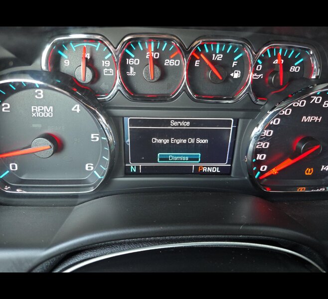 2017 Chevrolet Suburban LT - Photo 17 - San Diego, CA 92154