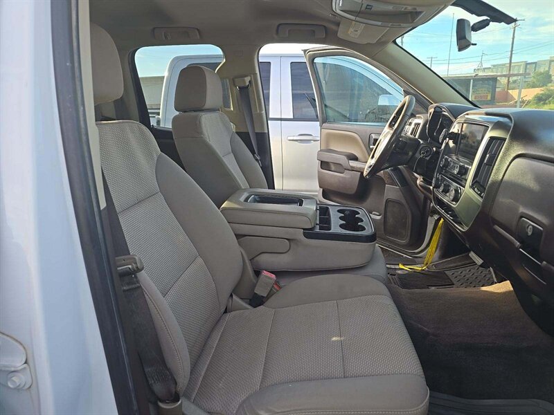 2017 Chevrolet Silverado 1500 LT Z71 - Photo 13 - San Diego, CA 92154