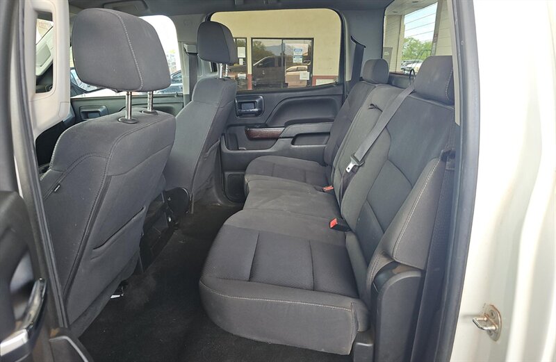 2018 GMC Sierra 1500 SLE - Photo 15 - San Diego, CA 92154