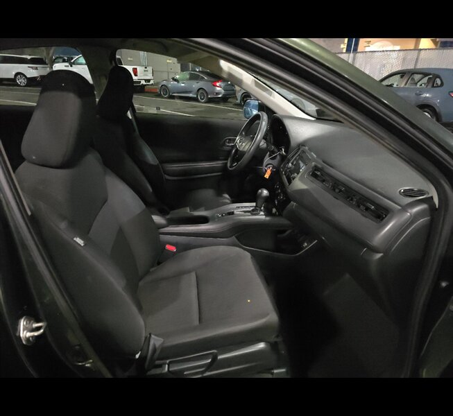 2018 Honda HR-V LX - Photo 12 - San Diego, CA 92154