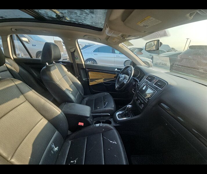 2013 Volkswagen Jetta SportWagen TDI - Photo 14 - San Diego, CA 92154