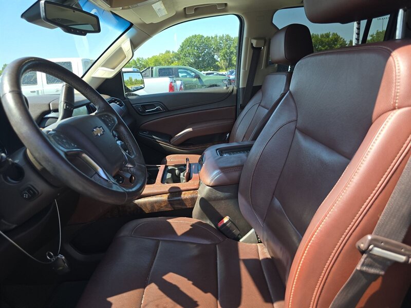 2017 Chevrolet Suburban Premier - Photo 6 - San Diego, CA 92154