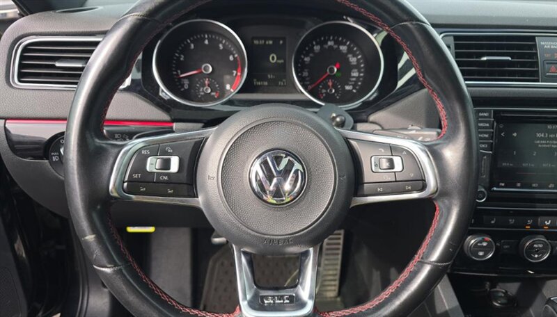 2017 Volkswagen Jetta 2.0T GLI - Photo 15 - San Diego, CA 92154