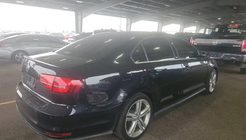 2017 Volkswagen Jetta 2.0T GLI - Photo 10 - San Diego, CA 92154