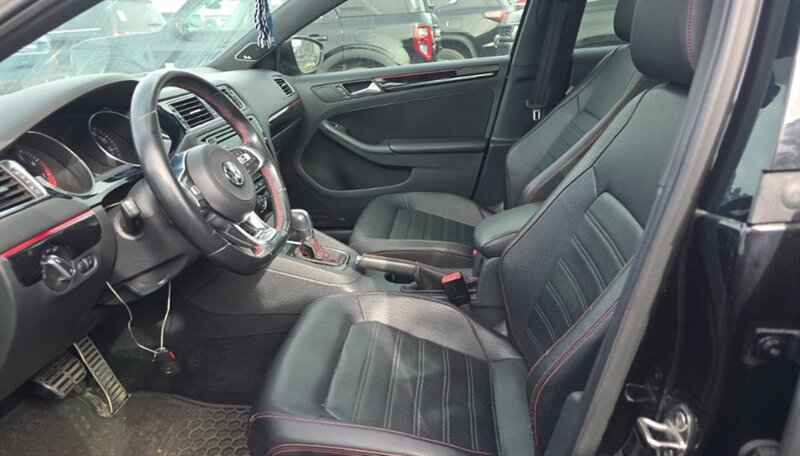 2017 Volkswagen Jetta 2.0T GLI - Photo 13 - San Diego, CA 92154