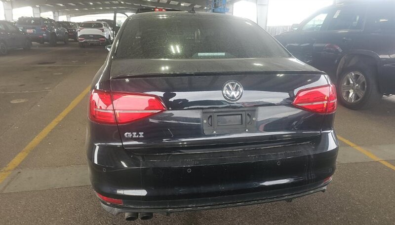 2017 Volkswagen Jetta 2.0T GLI - Photo 11 - San Diego, CA 92154