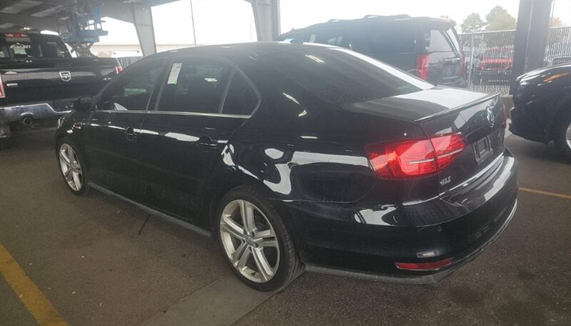 2017 Volkswagen Jetta 2.0T GLI - Photo 12 - San Diego, CA 92154