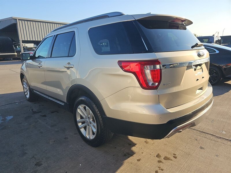 2017 Ford Explorer XLT - Photo 9 - San Diego, CA 92154