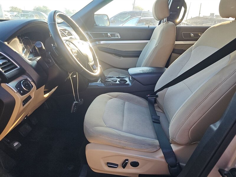 2017 Ford Explorer XLT - Photo 10 - San Diego, CA 92154