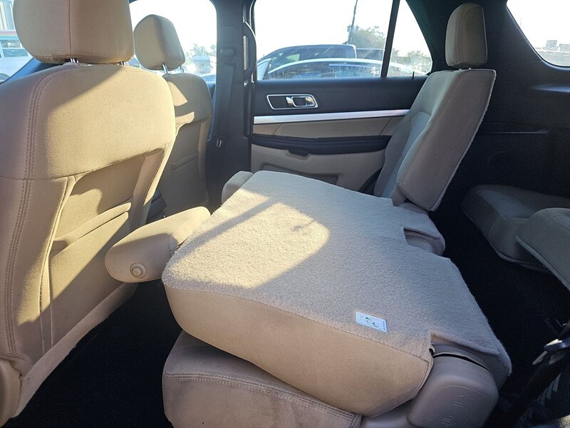 2017 Ford Explorer XLT - Photo 15 - San Diego, CA 92154