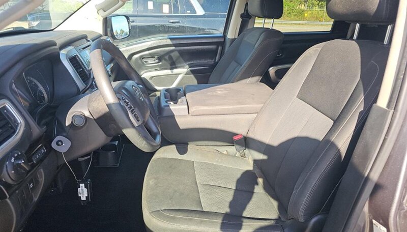 2017 Nissan Titan SV - Photo 13 - San Diego, CA 92154
