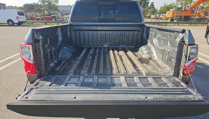 2017 Nissan Titan SV - Photo 20 - San Diego, CA 92154
