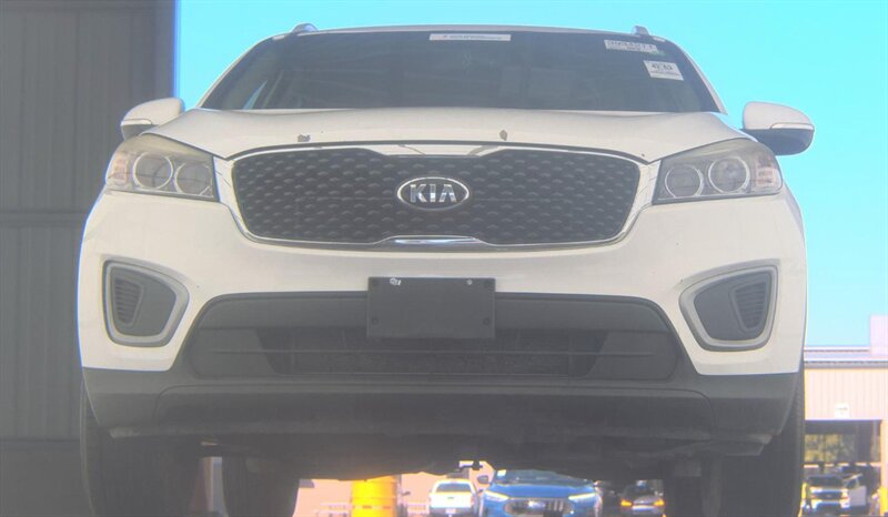 2017 Kia Sorento LX - Photo 9 - San Diego, CA 92154