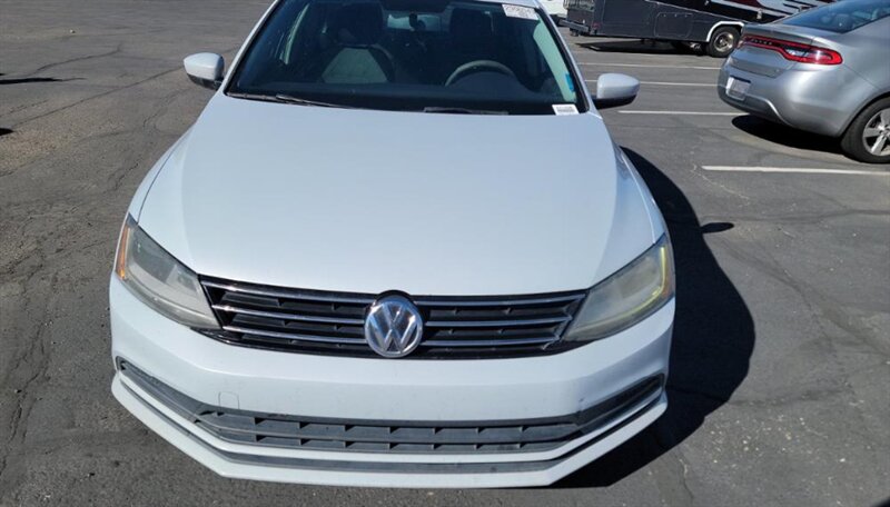 2017 Volkswagen Jetta 1.4T S - Photo 7 - San Diego, CA 92154