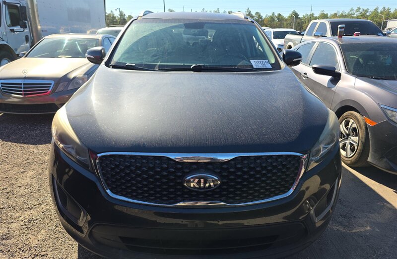 2018 Kia Sorento LX V6 - Photo 12 - San Diego, CA 92154