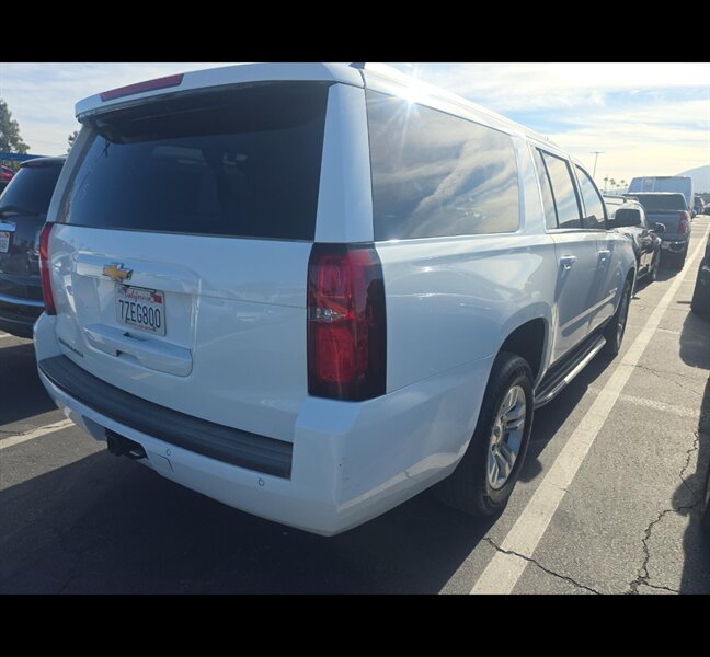 2017 Chevrolet Suburban LS - Photo 7 - San Diego, CA 92154
