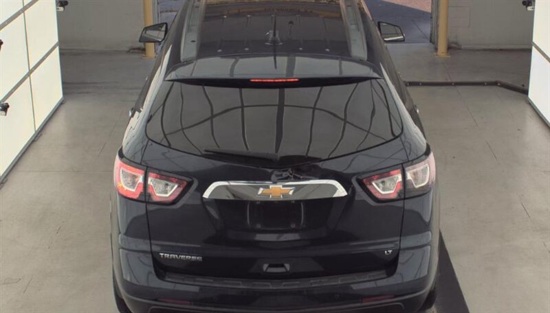 2017 Chevrolet Traverse LT - Photo 12 - San Diego, CA 92154
