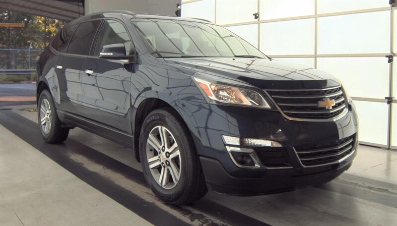 2017 Chevrolet Traverse LT - Photo 10 - San Diego, CA 92154