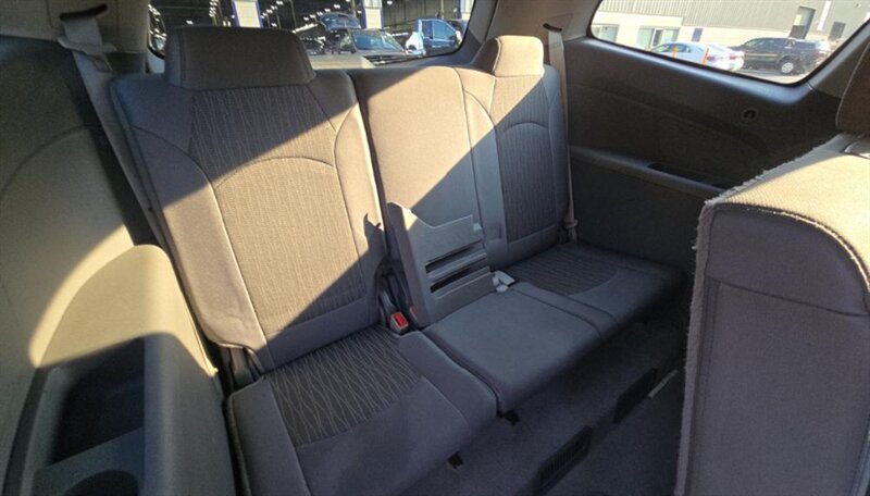 2017 Chevrolet Traverse LT - Photo 21 - San Diego, CA 92154