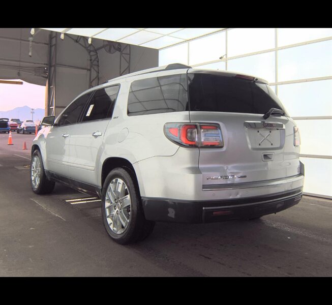 2017 GMC Acadia Limited - Photo 11 - San Diego, CA 92154