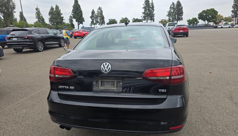 2016 Volkswagen Jetta 1.4T SE - Photo 12 - San Diego, CA 92154