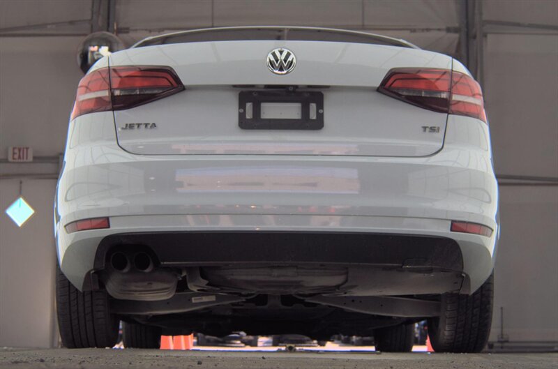 2017 Volkswagen Jetta 1.4T S - Photo 9 - San Diego, CA 92154
