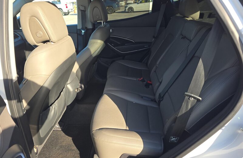2018 Hyundai SANTA FE Sport 2.0T - Photo 13 - San Diego, CA 92154