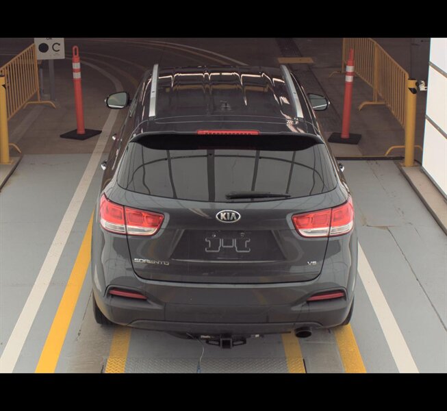 2017 Kia Sorento LX V6 - Photo 10 - San Diego, CA 92154