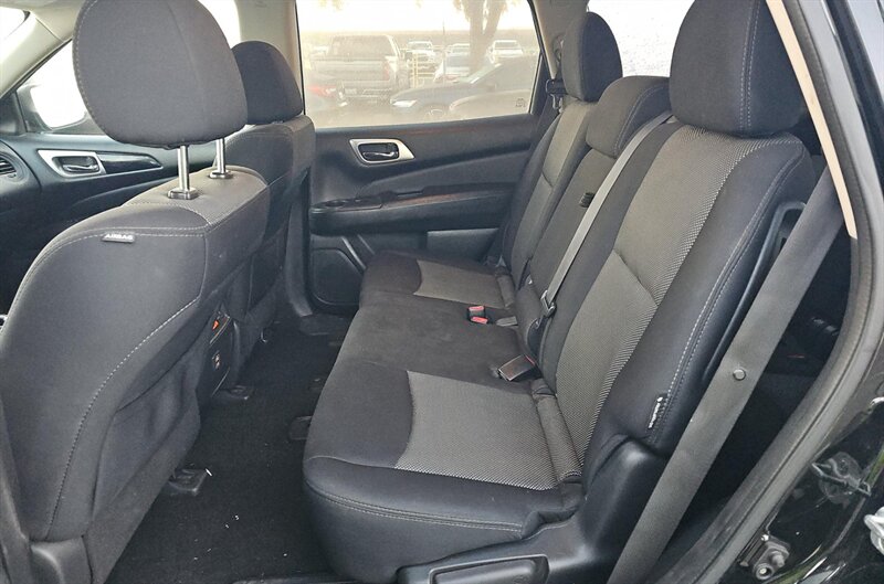 2018 Nissan Pathfinder SV - Photo 15 - San Diego, CA 92154
