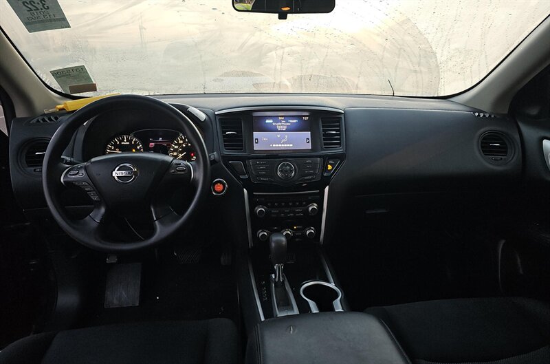 2018 Nissan Pathfinder SV - Photo 13 - San Diego, CA 92154