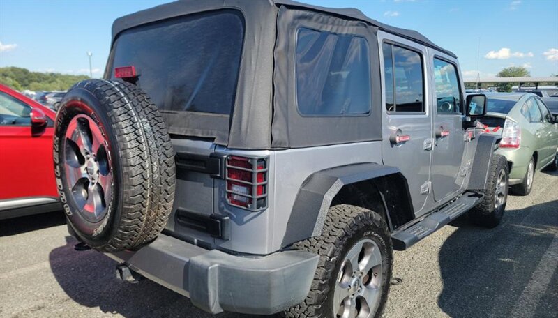 2017 Jeep Wrangler Unlimited Sahara - Photo 10 - San Diego, CA 92154