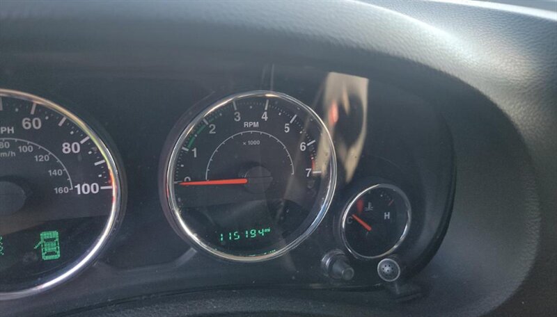 2017 Jeep Wrangler Unlimited Sahara - Photo 18 - San Diego, CA 92154