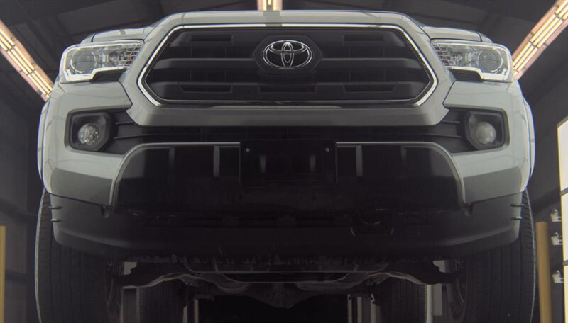 2017 Toyota Tacoma SR5 V6 - Photo 8 - San Diego, CA 92154