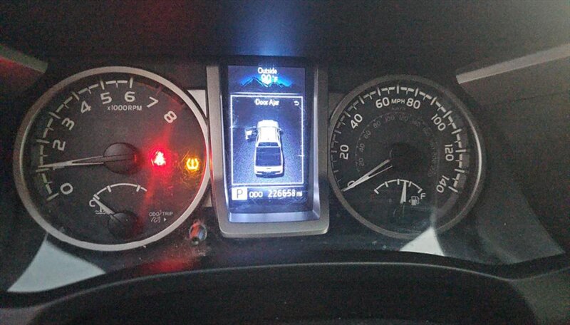 2017 Toyota Tacoma SR5 V6 - Photo 19 - San Diego, CA 92154