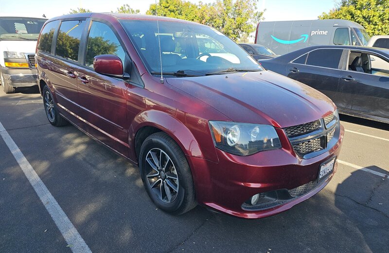 2017 Dodge Grand Caravan SXT - Photo 6 - San Diego, CA 92154