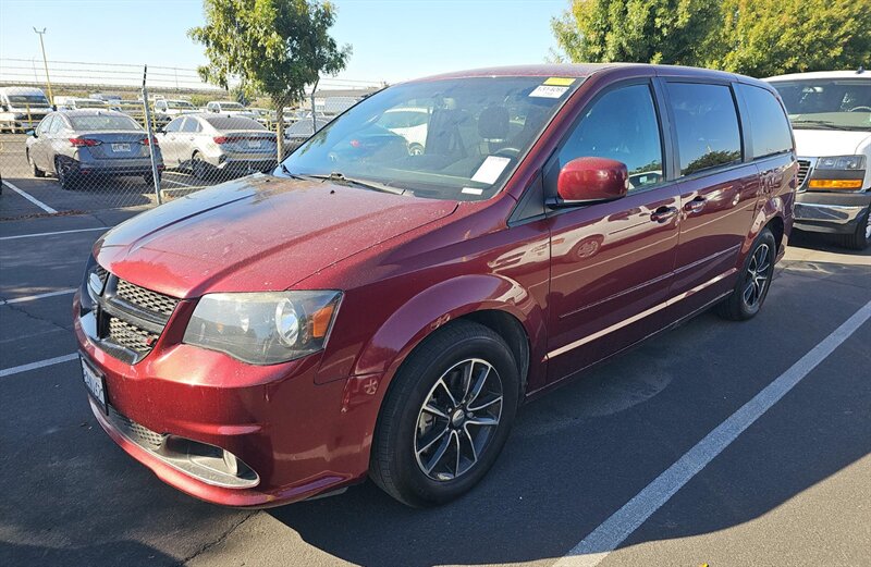 2017 Dodge Grand Caravan SXT - Photo 4 - San Diego, CA 92154