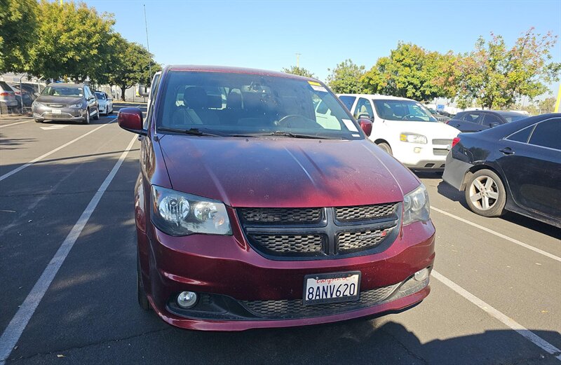2017 Dodge Grand Caravan SXT - Photo 5 - San Diego, CA 92154