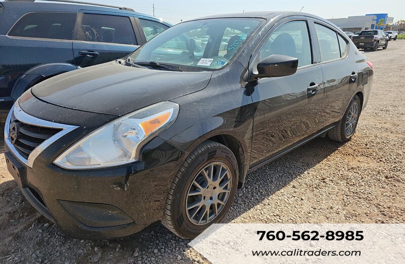 2017 Nissan Versa 1.6 S Plus  