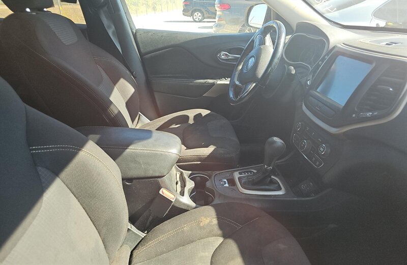 2017 Jeep Cherokee Latitude - Photo 13 - San Diego, CA 92154