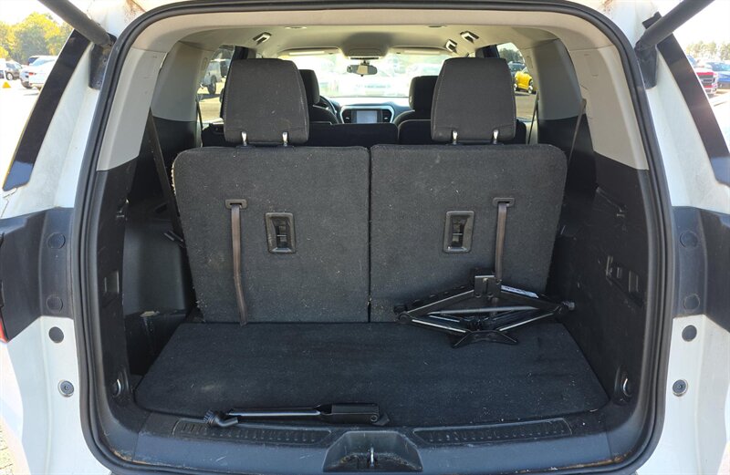 2017 GMC Acadia SLE-2 - Photo 18 - San Diego, CA 92154