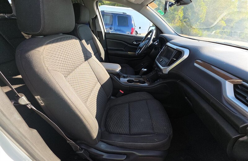 2017 GMC Acadia SLE-2 - Photo 11 - San Diego, CA 92154