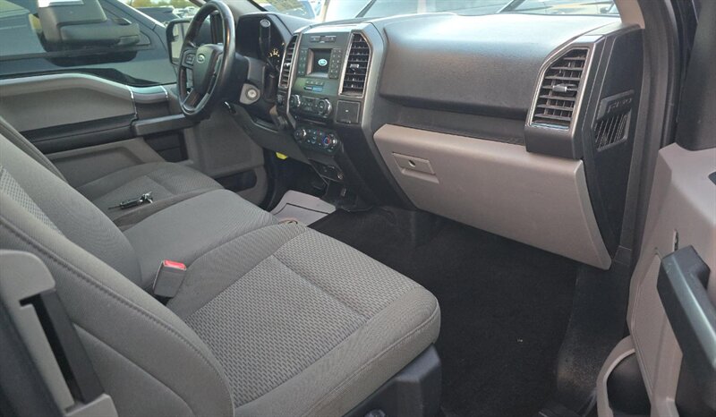 2018 Ford F-150 XLT - Photo 17 - San Diego, CA 92154