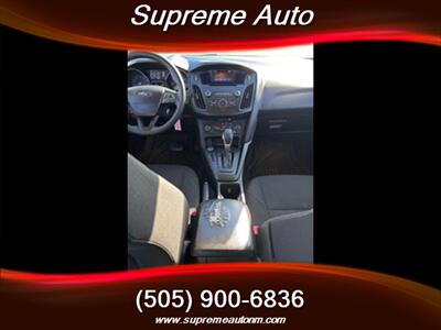2017 Ford Focus SE Sedan 4D   - Photo 14 - Albuquerque, NM 87110