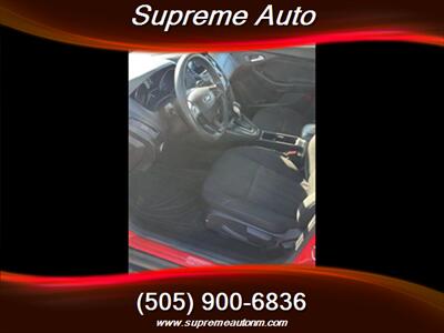 2017 Ford Focus SE Sedan 4D   - Photo 10 - Albuquerque, NM 87110