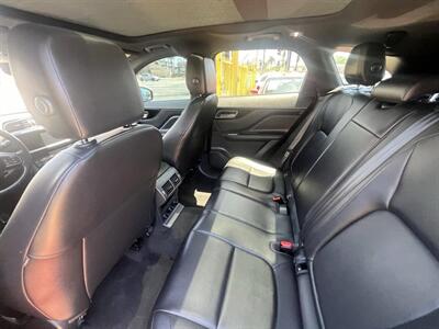 2019 Jaguar F-PACE 25t Premium   - Photo 10 - Inglewood, CA 90304