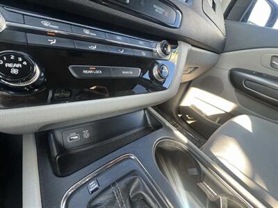 2018 Kia Sedona LX - Photo 22 - Inglewood, CA 90304